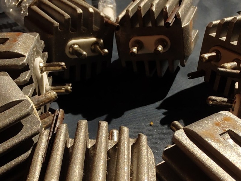 Tomar uma, molhar a palavra e agradecer a&nbsp;Deus